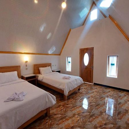 Yanto Cottages Lumajang Екстериор снимка